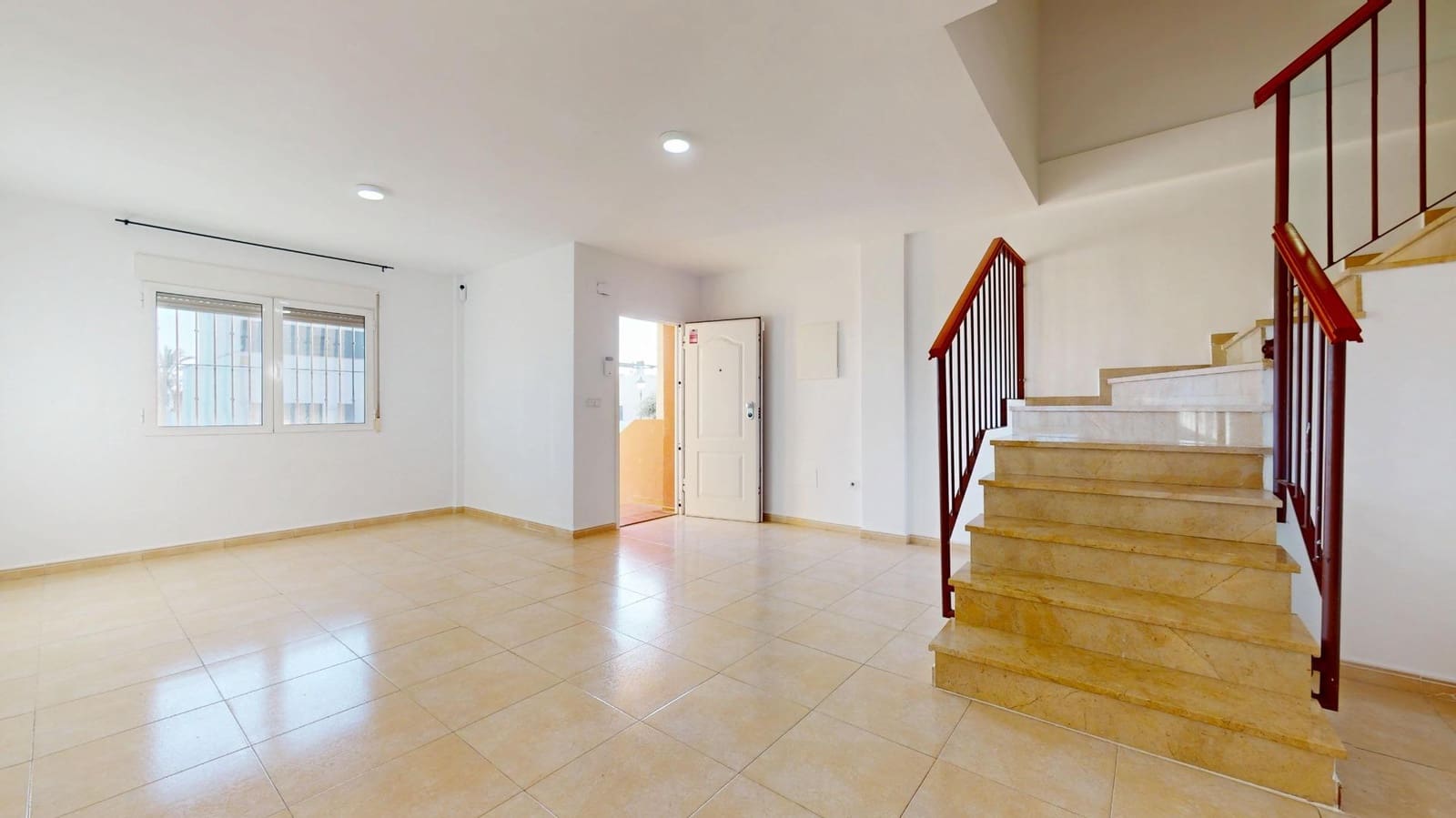 3 soveværelse Byhus til salg i Los Alcazares med swimmingpool garage - € 219.900 (Ref: 9476118)