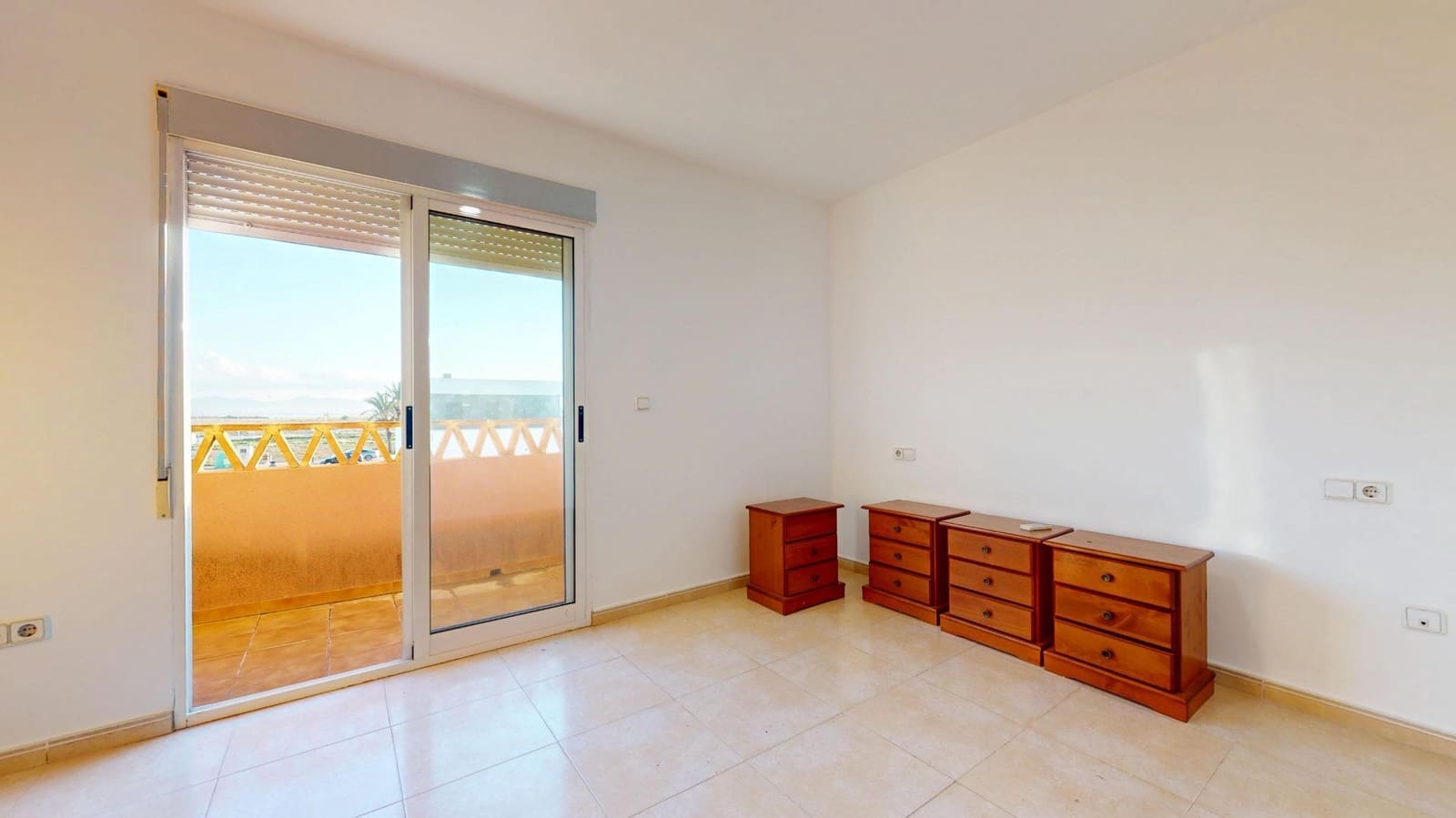 3 soveværelse Byhus til salg i Los Alcazares med swimmingpool garage - € 219.900 (Ref: 9476118)