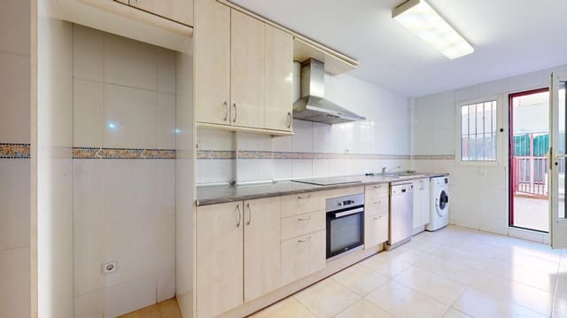 Casa de 3 habitaciones en Los Alcázares en venta con piscina garaje - 219.900 € (Ref: 9476118)