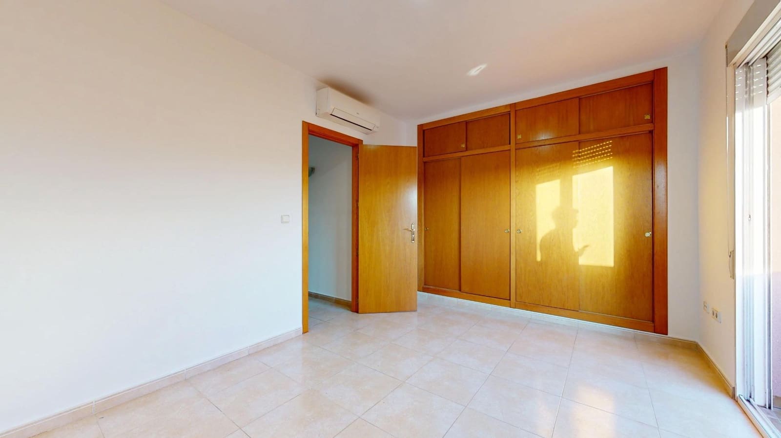 3 sypialnia Dom na sprzedaż w Los Alcazares z basenem garażem - 219 900 € (Ref: 9476118)