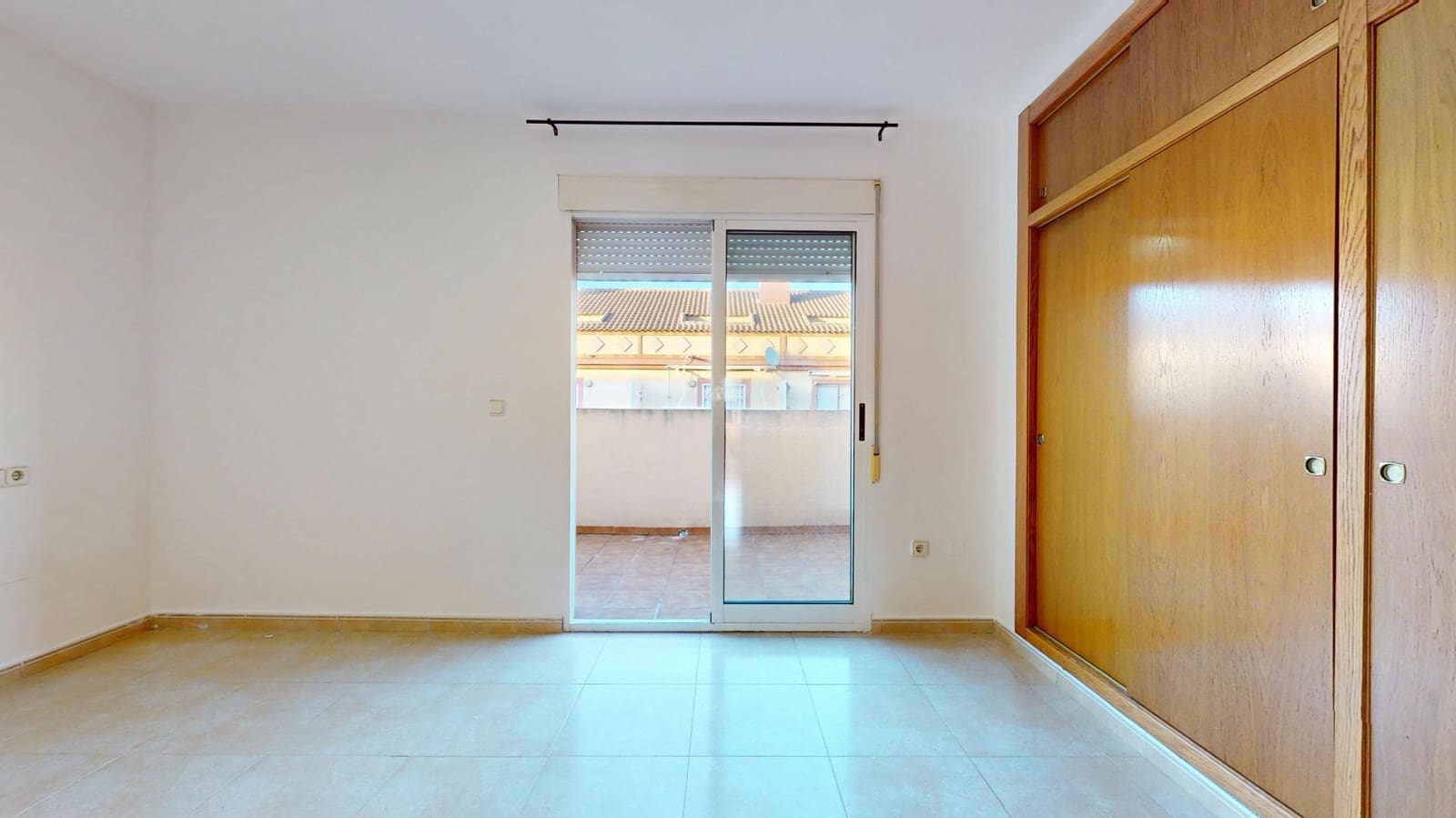 3 soveværelse Byhus til salg i Los Alcazares med swimmingpool garage - € 219.900 (Ref: 9476118)