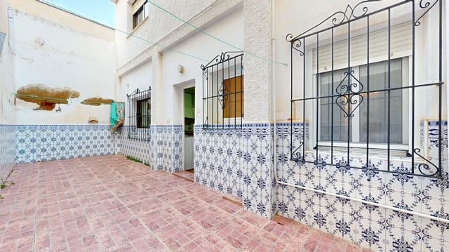 5 quarto Casa em Banda para venda em Pilar de la Horadada - 184 900 € (Ref: 9476119)