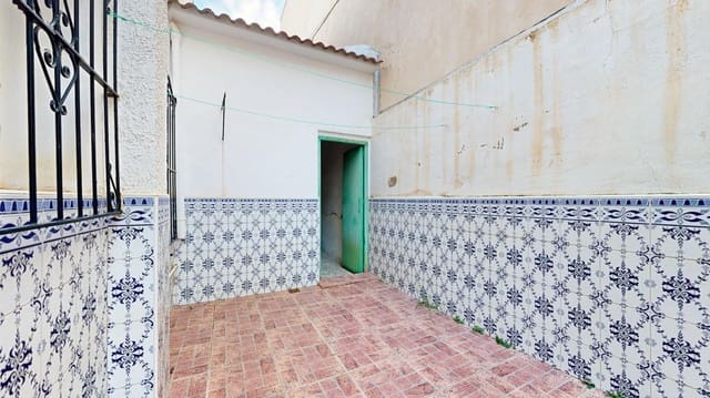 5 bedroom Townhouse for sale in Pilar de la Horadada - € 184,900 (Ref: 9476119)