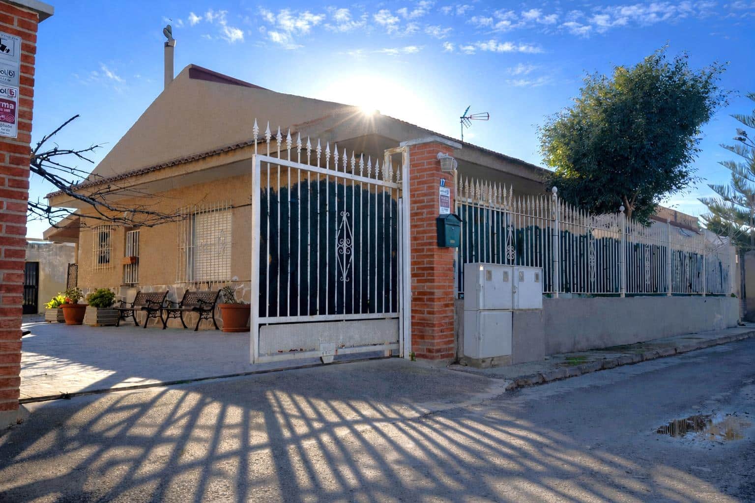 5 soveværelse Villa til salg i Los Alcazares med swimmingpool - € 259.900 (Ref: 9555862)