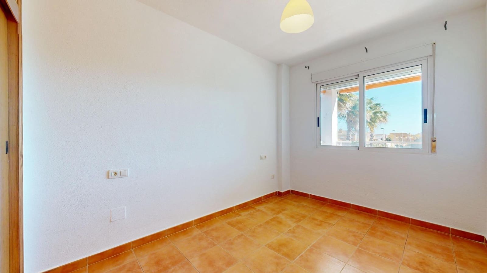 Piso de 2 habitaciones en Los Nietos en venta con piscina - 106.500 € (Ref: 9627576)