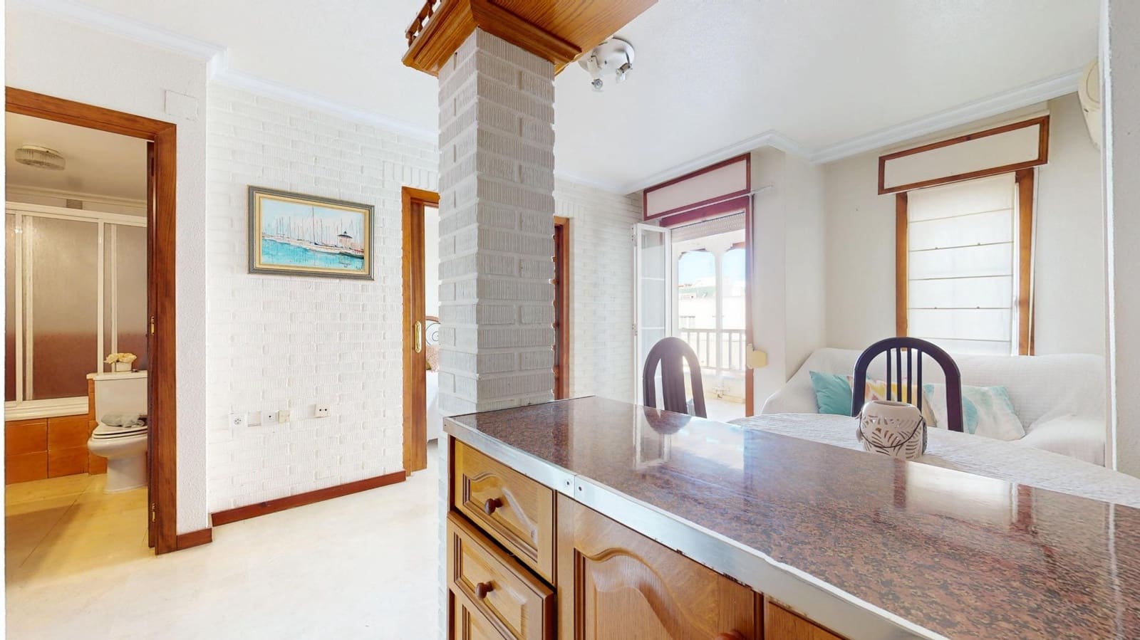 Apartamento de 2 habitaciones en Torrevieja en venta - 125.000 € (Ref: 9627577)