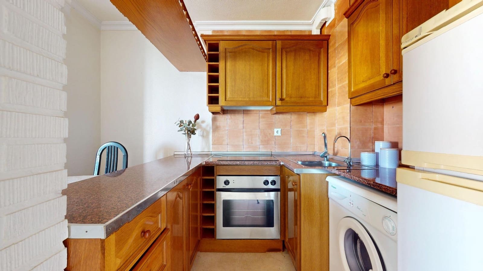 Apartamento de 2 habitaciones en Torrevieja en venta - 125.000 € (Ref: 9627577)