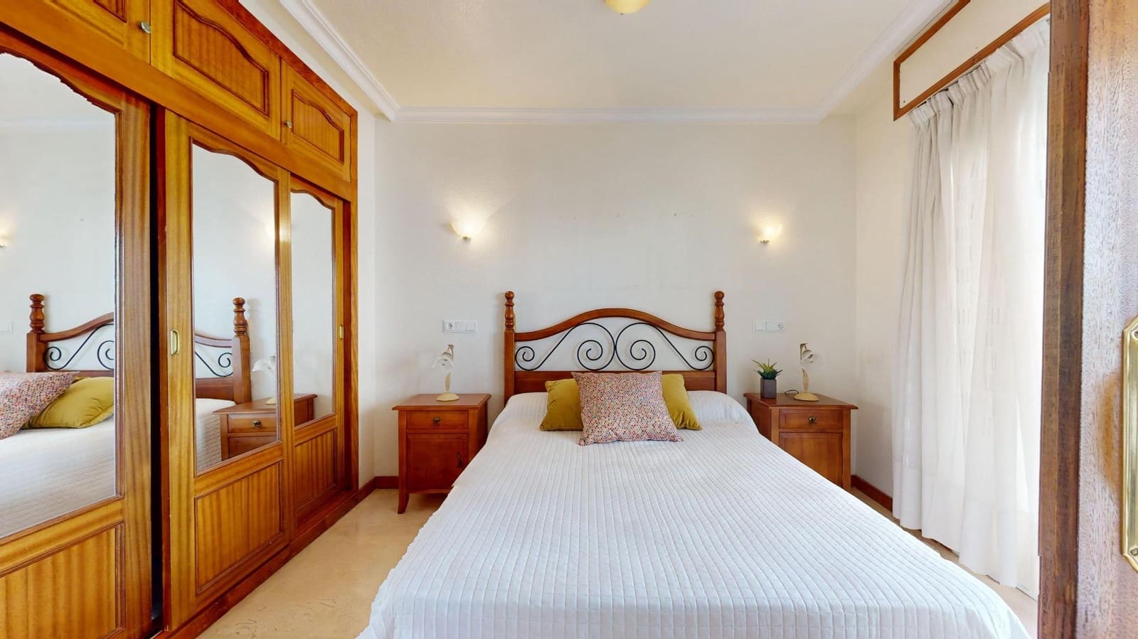 Apartamento de 2 habitaciones en Torrevieja en venta - 125.000 € (Ref: 9627577)