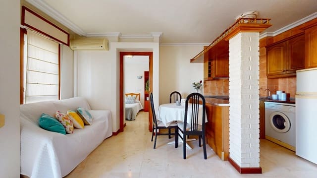 Apartamento de 2 habitaciones en Torrevieja en venta - 125.000 € (Ref: 9627577)