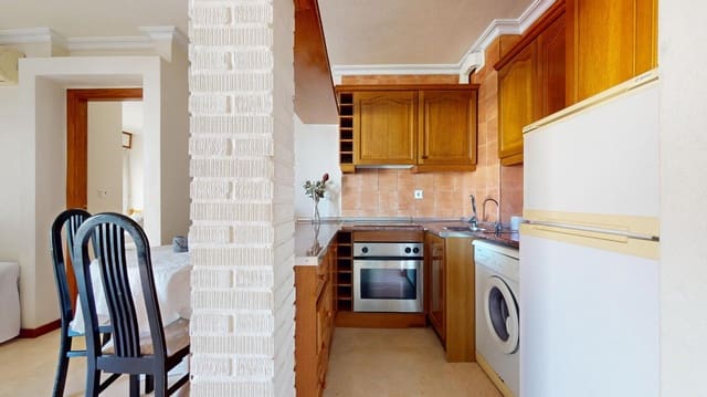 Apartamento de 2 habitaciones en Torrevieja en venta - 125.000 € (Ref: 9627577)