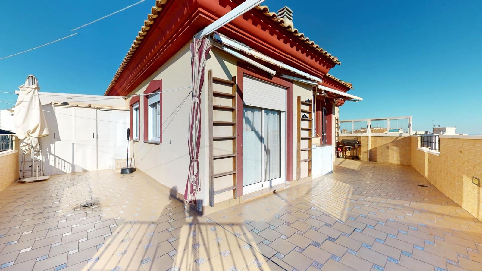 3 bedroom Penthouse for sale in Pilar de la Horadada - € 220,000 (Ref: 9637630)