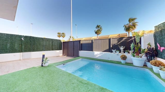 Chalet de 3 habitaciones en San Pedro del Pinatar en venta con piscina - 410.000 € (Ref: 9637631)