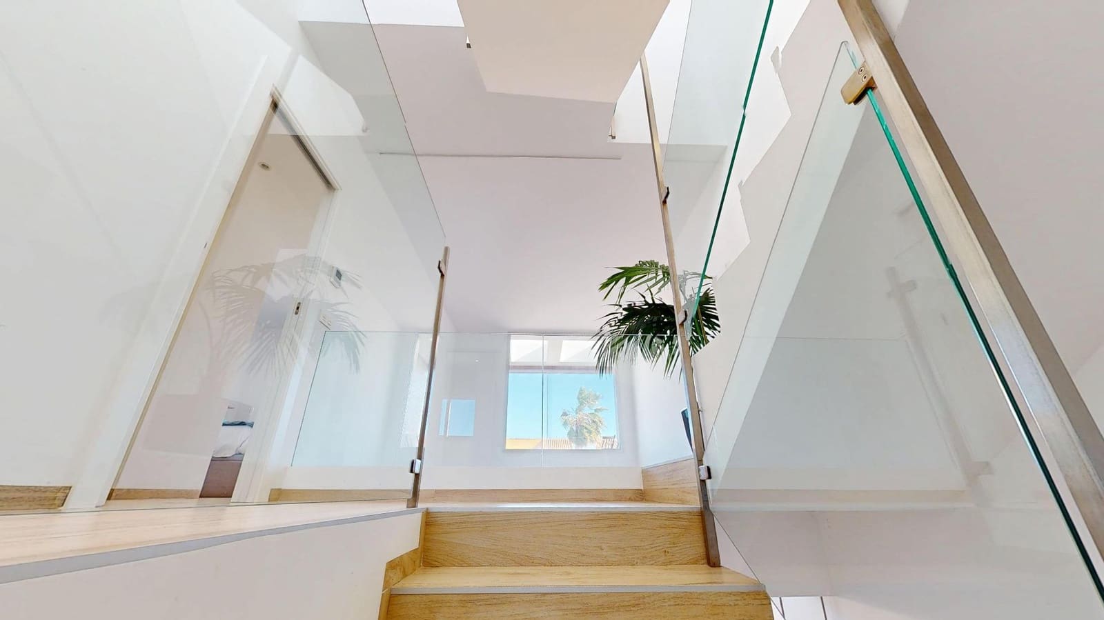 Chalet de 3 habitaciones en San Pedro del Pinatar en venta con piscina - 410.000 € (Ref: 9637631)