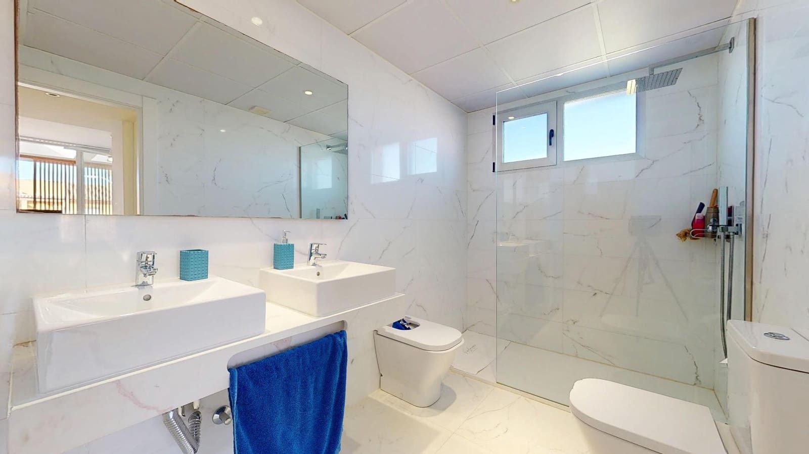 Chalet de 3 habitaciones en San Pedro del Pinatar en venta con piscina - 410.000 € (Ref: 9637631)