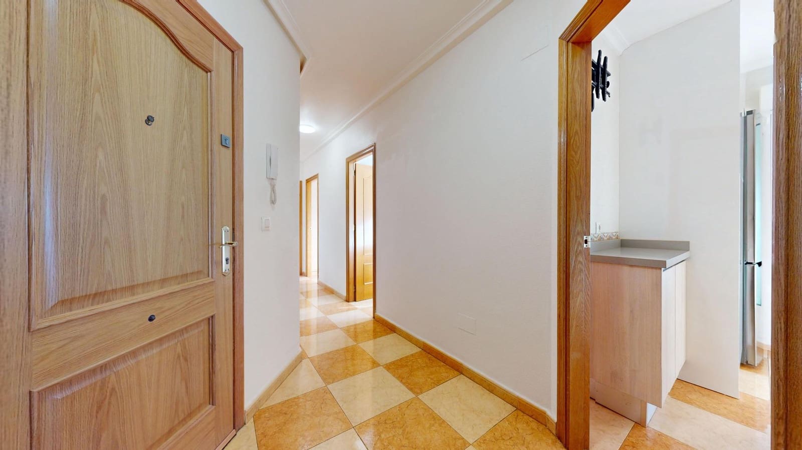 3 bedroom Flat for sale in Pilar de la Horadada with garage - € 189,900 (Ref: 9648180)