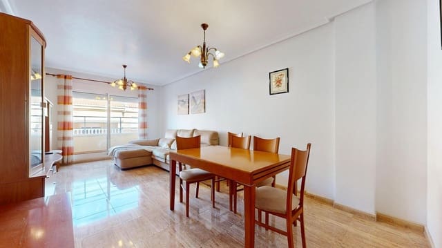 3 bedroom Flat for sale in Pilar de la Horadada with garage - € 169,900 (Ref: 9656136)