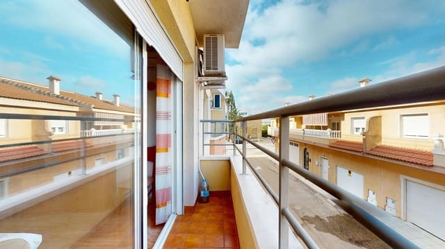 3 bedroom Flat for sale in Pilar de la Horadada with garage - € 169,900 (Ref: 9656136)