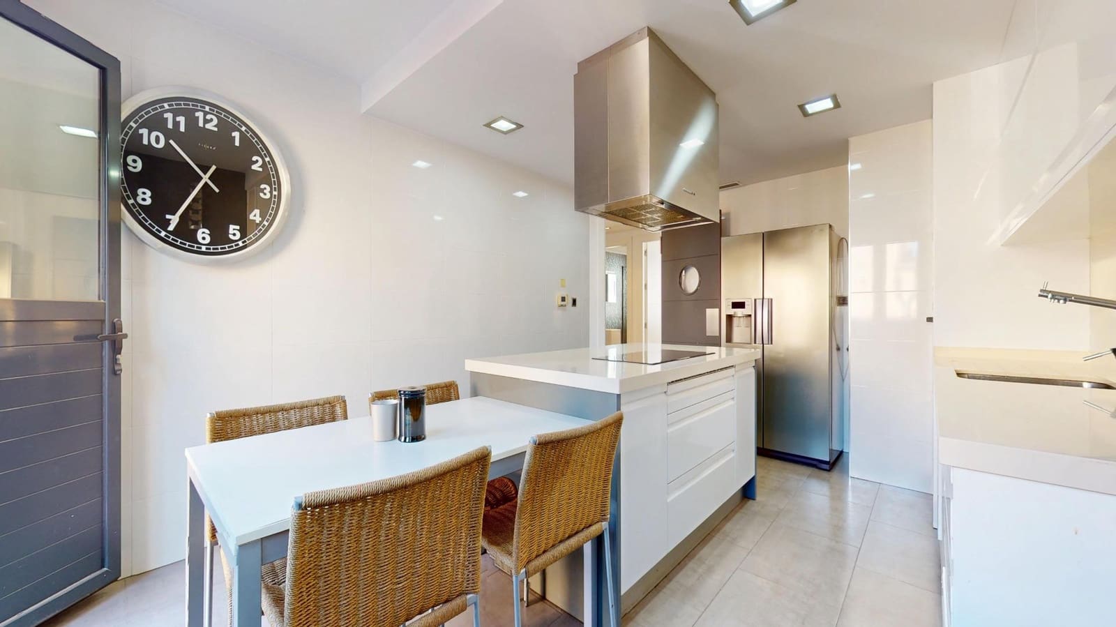 4 Zimmer Villa zu verkaufen in Pilar de la Horadada mit Pool Garage - 799.900 € (Ref: 9656137)