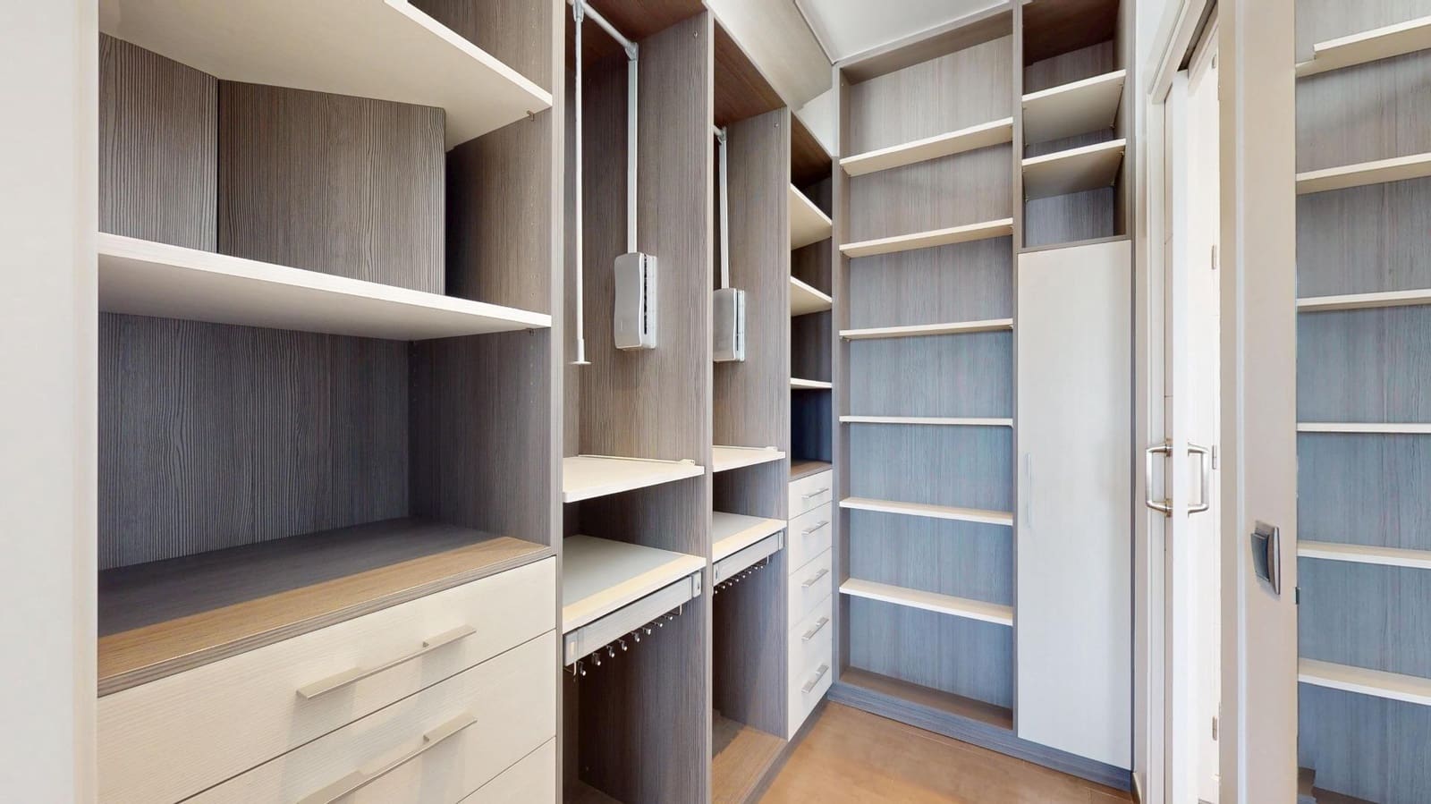 4 Zimmer Villa zu verkaufen in Pilar de la Horadada mit Pool Garage - 799.900 € (Ref: 9656137)