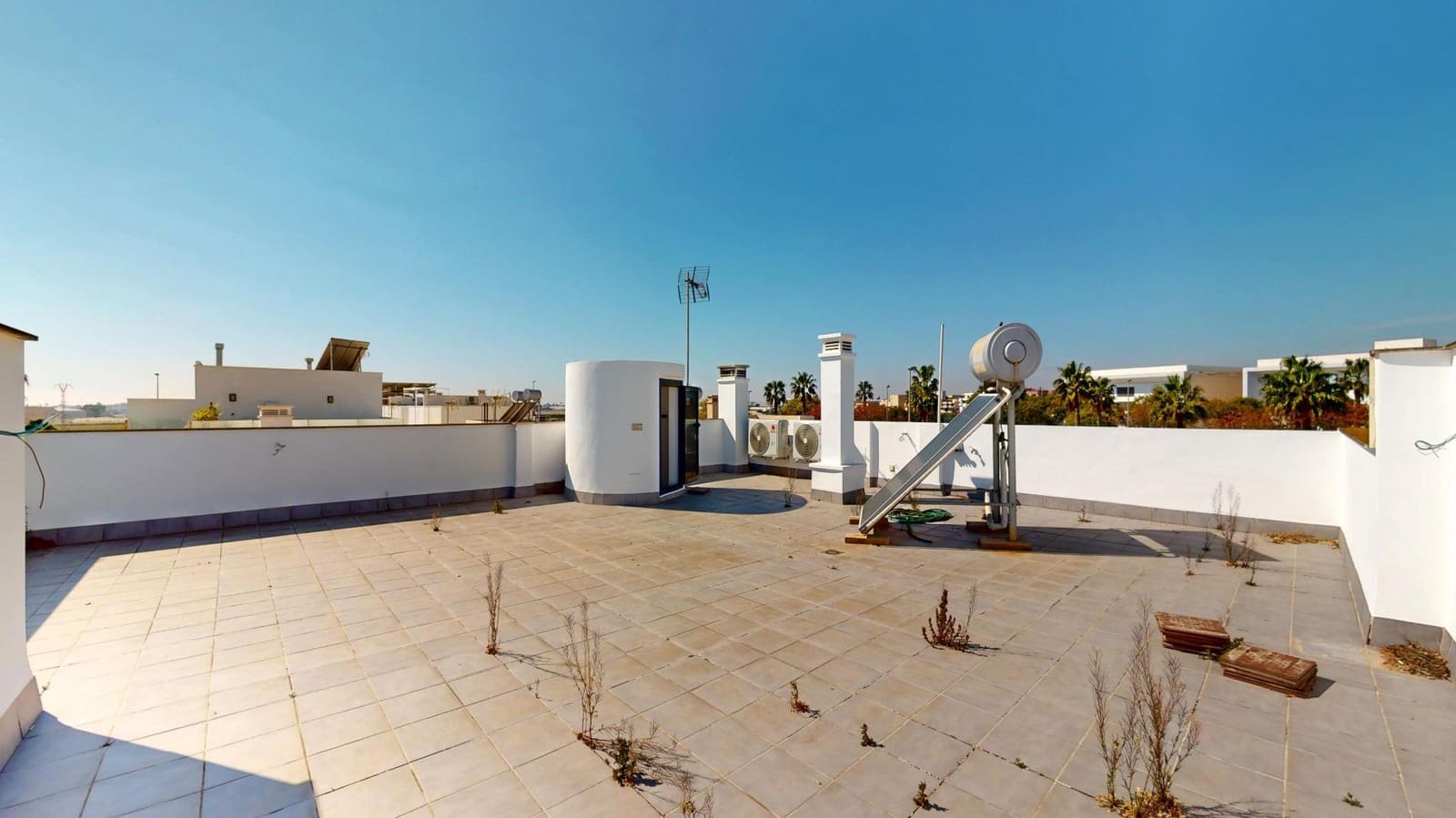 4 Zimmer Villa zu verkaufen in Pilar de la Horadada mit Pool Garage - 799.900 € (Ref: 9656137)