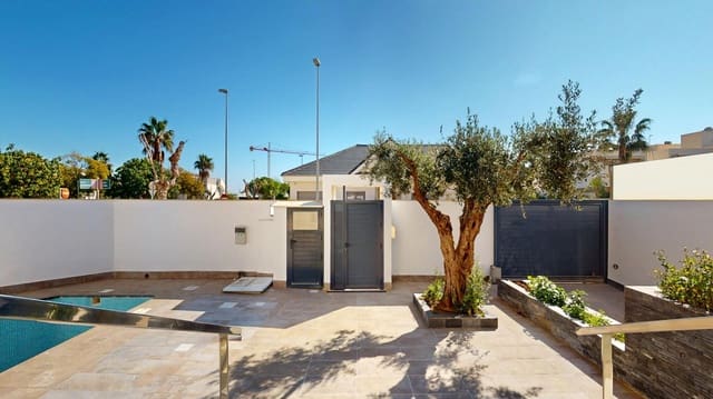 4 Zimmer Villa zu verkaufen in Pilar de la Horadada mit Pool Garage - 799.900 € (Ref: 9656137)