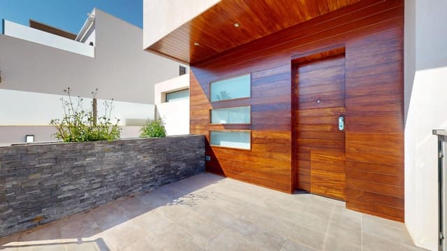 4 Zimmer Villa zu verkaufen in Pilar de la Horadada mit Pool Garage - 799.900 € (Ref: 9656137)