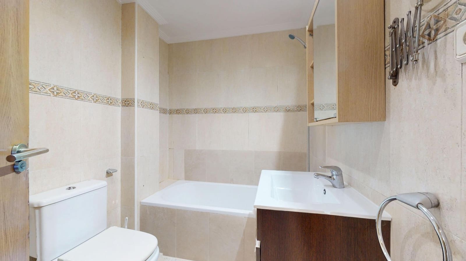 Piso de 2 habitaciones en Pilar de la Horadada en venta - 109.900 € (Ref: 9690641)