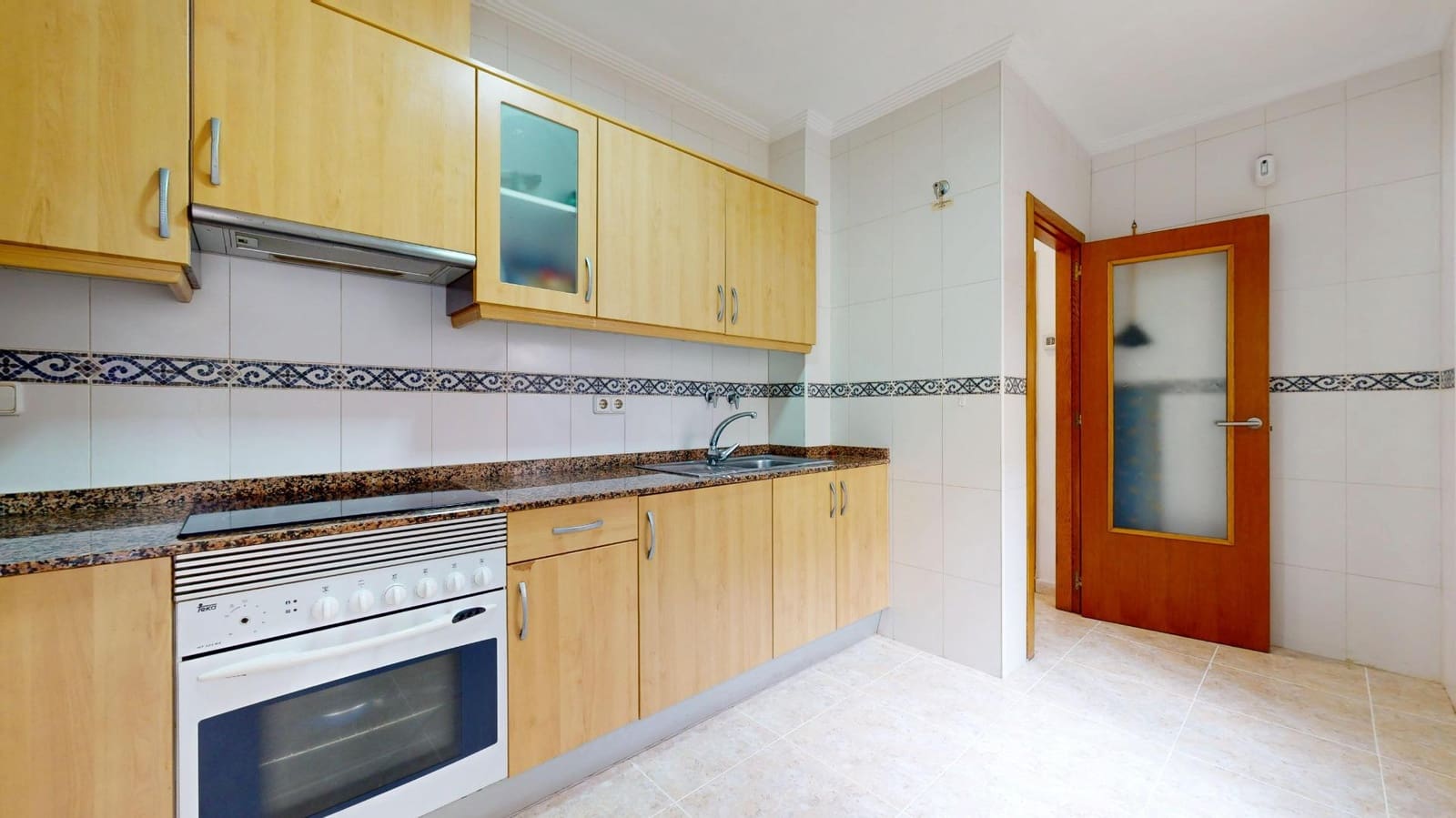 Piso de 2 habitaciones en Pilar de la Horadada en venta - 109.900 € (Ref: 9690641)