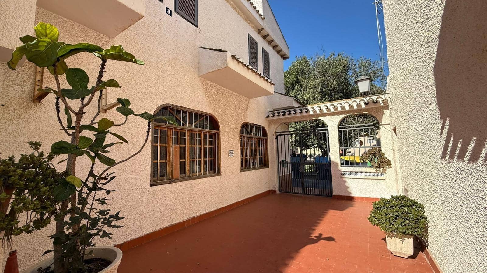 2 bedroom Apartment for sale in San Pedro del Pinatar with pool - € 155,000 (Ref: 9690642)