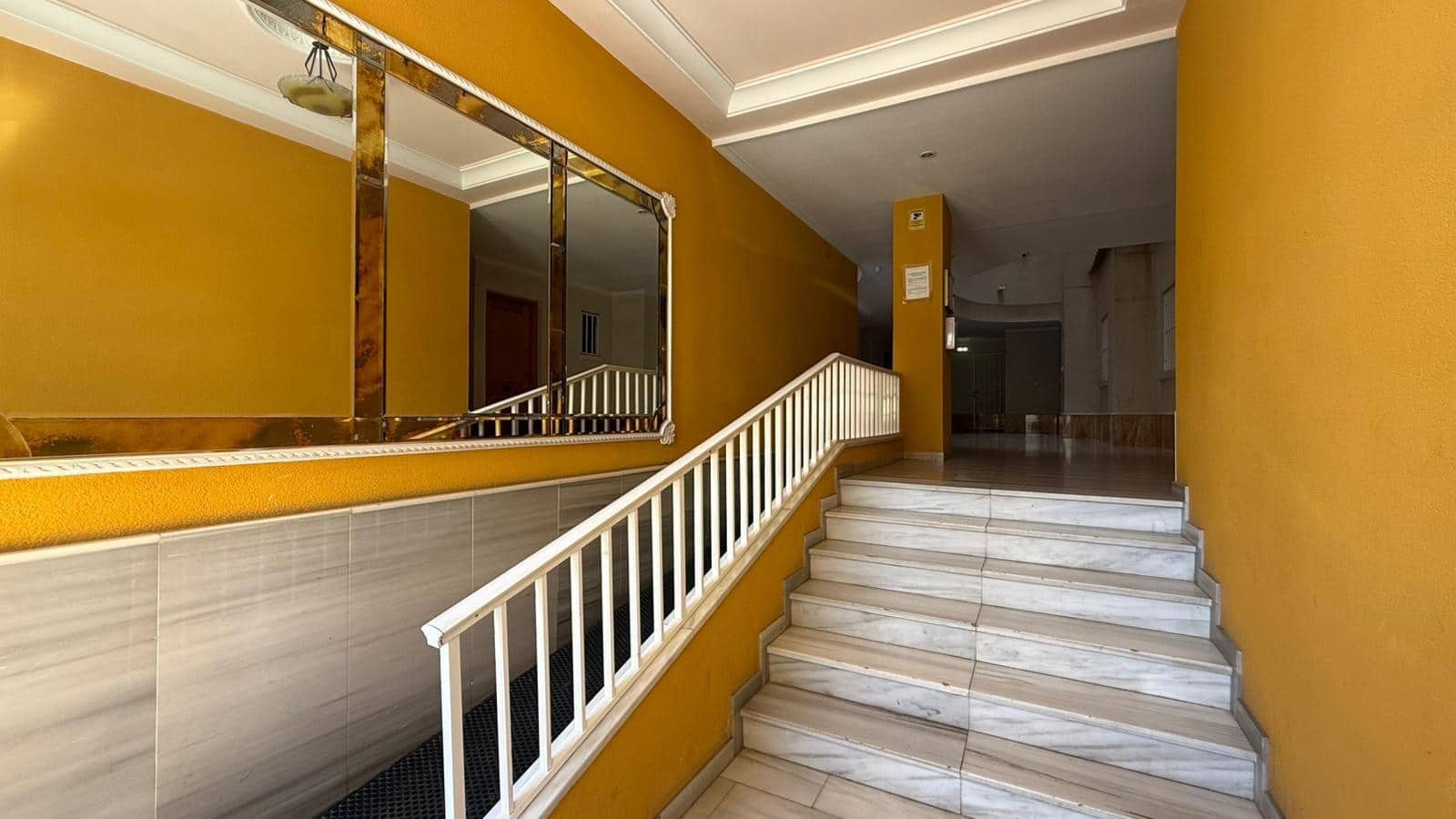 2 sypialnia Mieszkanie na sprzedaż w Torrevieja - 110 000 € (Ref: 9701661)