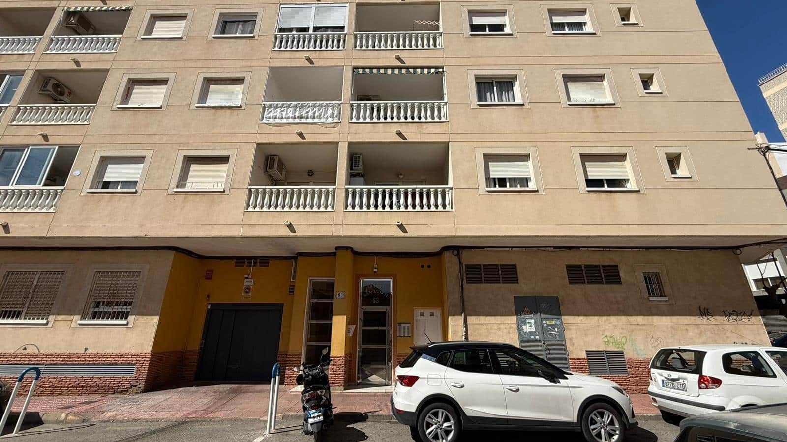 2 sovrum Lägenhet till salu i Torrevieja - 110 000 € (Ref: 9701661)