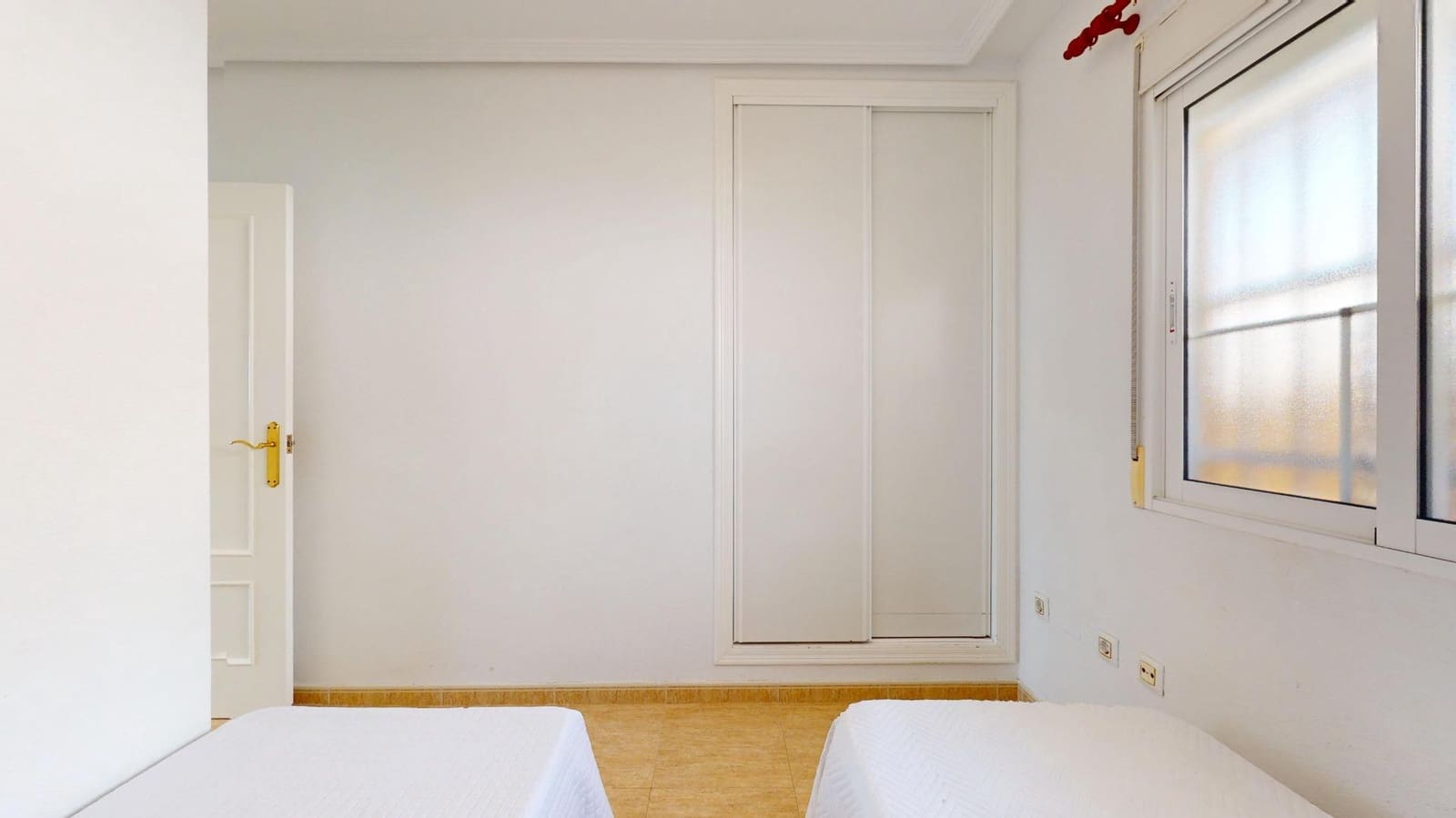 2 bedroom Flat for sale in Los Nietos with pool - € 112,000 (Ref: 9714963)