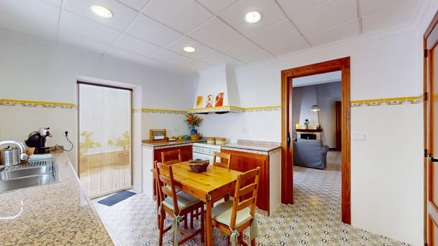 5 soveværelse Byhus til salg i Corvera, Murcia by med garage - € 490.000 (Ref: 9748082)