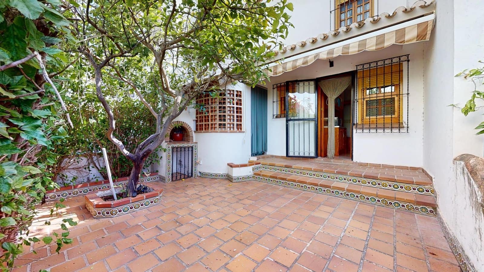 3 makuuhuone Rivitalo myytävänä paikassa Torre de la Horadada mukana uima-altaan - 295 000 € (Ref: 9762006)