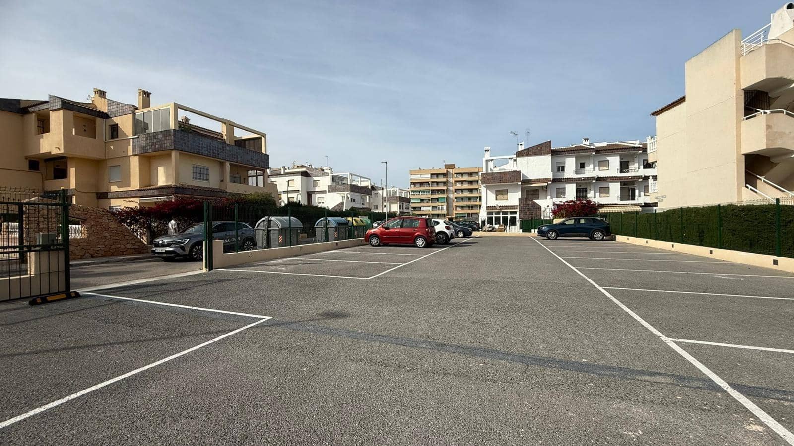 2 bedroom Apartment for sale in Punta Prima with pool - € 179,000 (Ref: 9778168)
