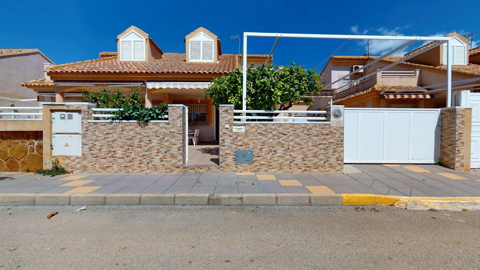 4 camera da letto Villetta a Schiera in vendita in Torre de la Horadada - 349.900 € (Rif: 9780587)