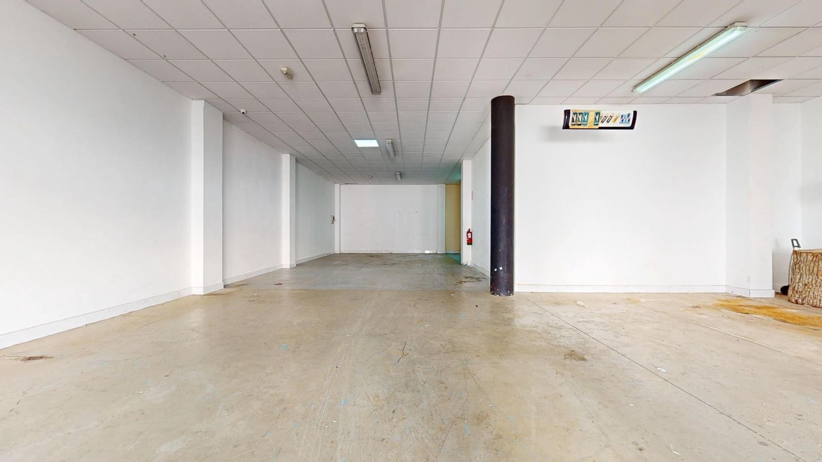 Kaupallinen myytävänä paikassa Lo Pagan - 198 000 € (Ref: 9783015)