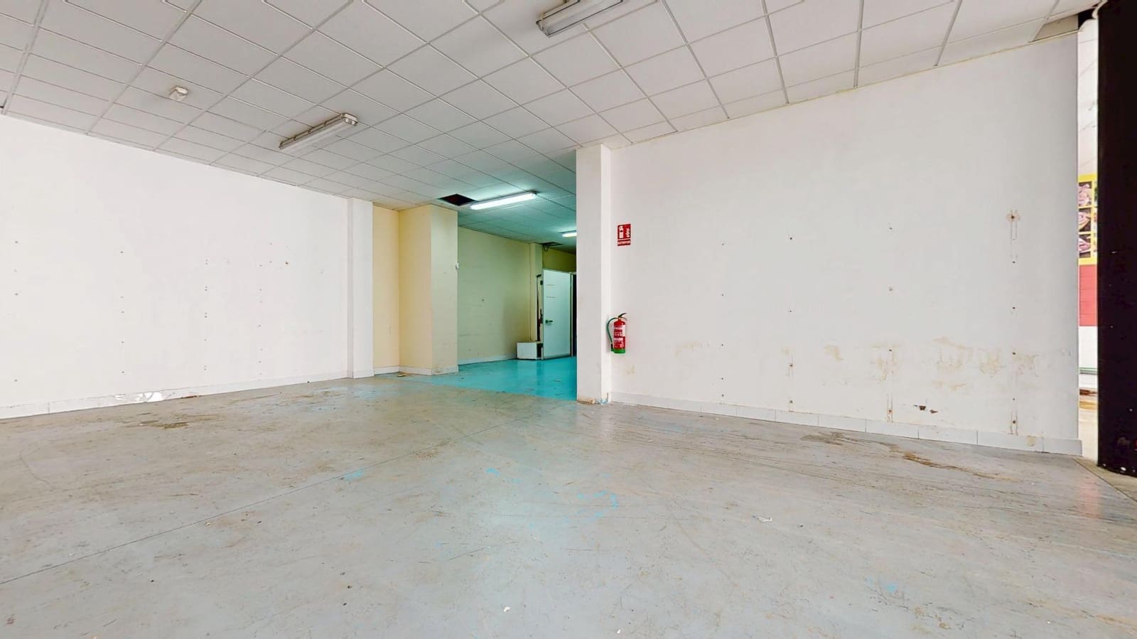 Kaupallinen myytävänä paikassa Lo Pagan - 198 000 € (Ref: 9783015)