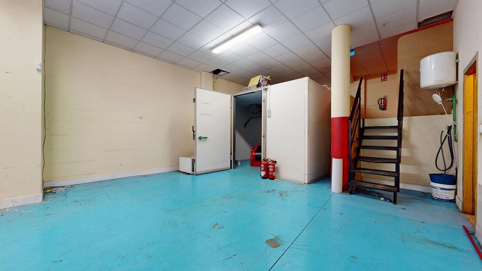 Kaupallinen myytävänä paikassa Lo Pagan - 198 000 € (Ref: 9783015)