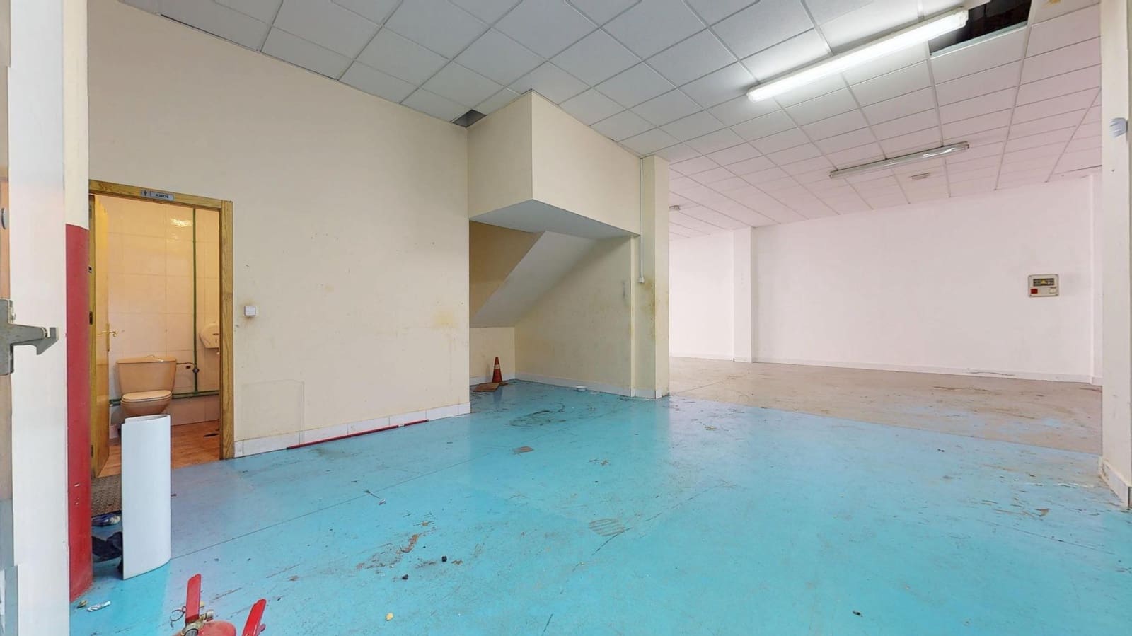 Kaupallinen myytävänä paikassa Lo Pagan - 198 000 € (Ref: 9783015)