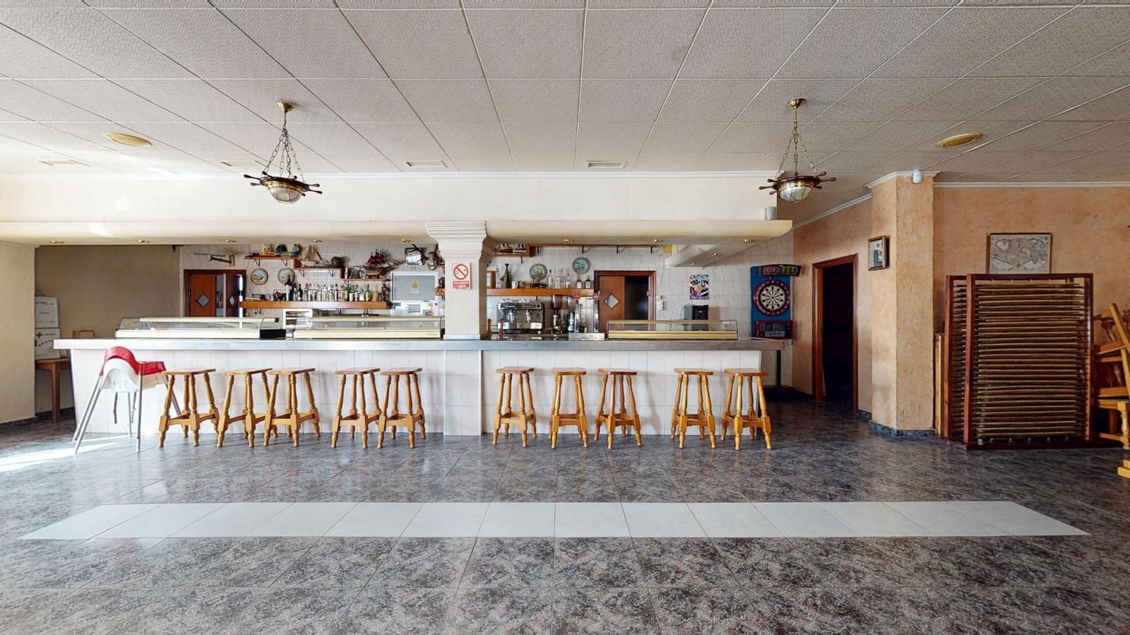 Comercial para venda em San Pedro del Pinatar - 180 000 € (Ref: 9811942)