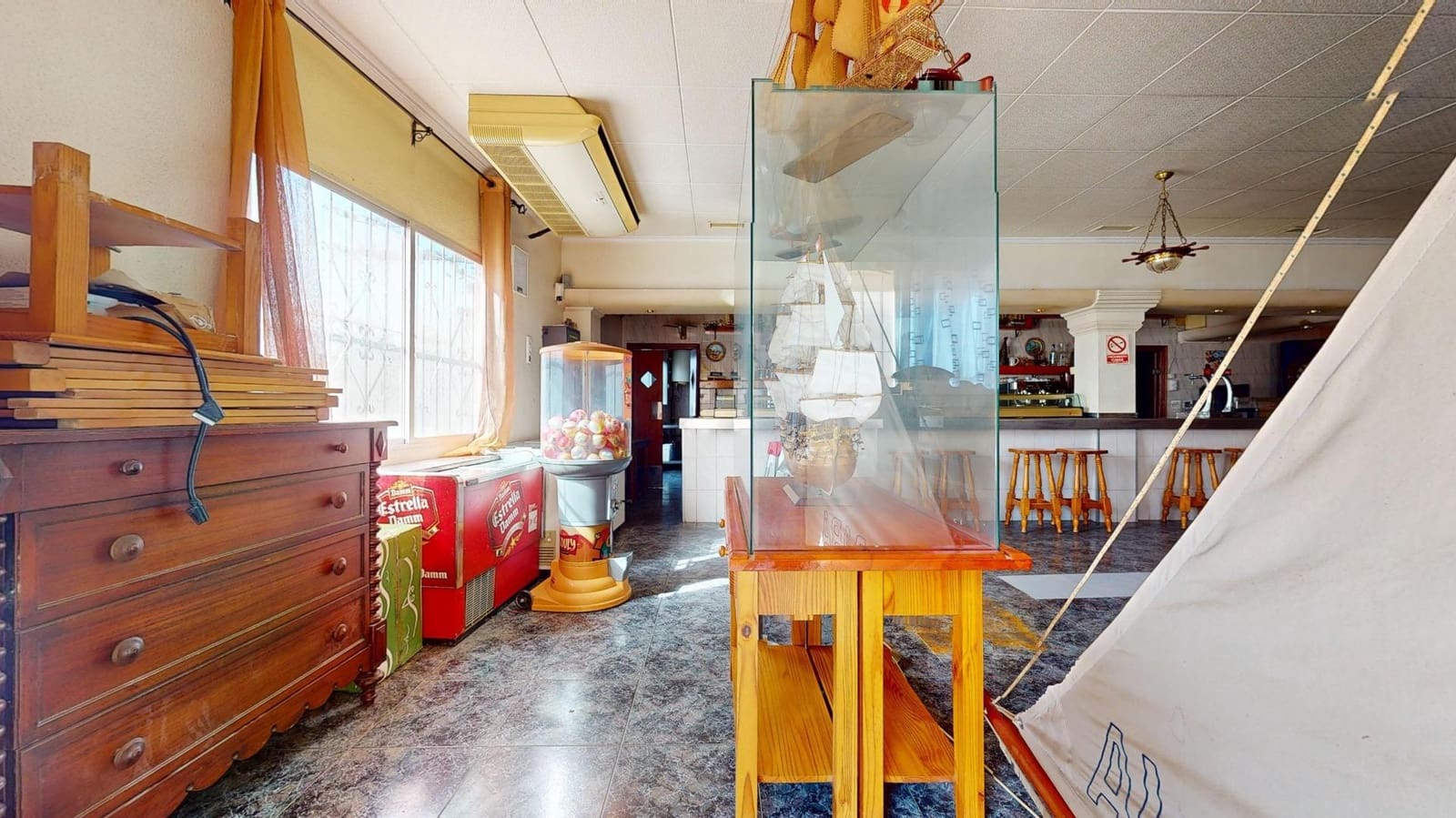 Comercial para venda em San Pedro del Pinatar - 180 000 € (Ref: 9811942)