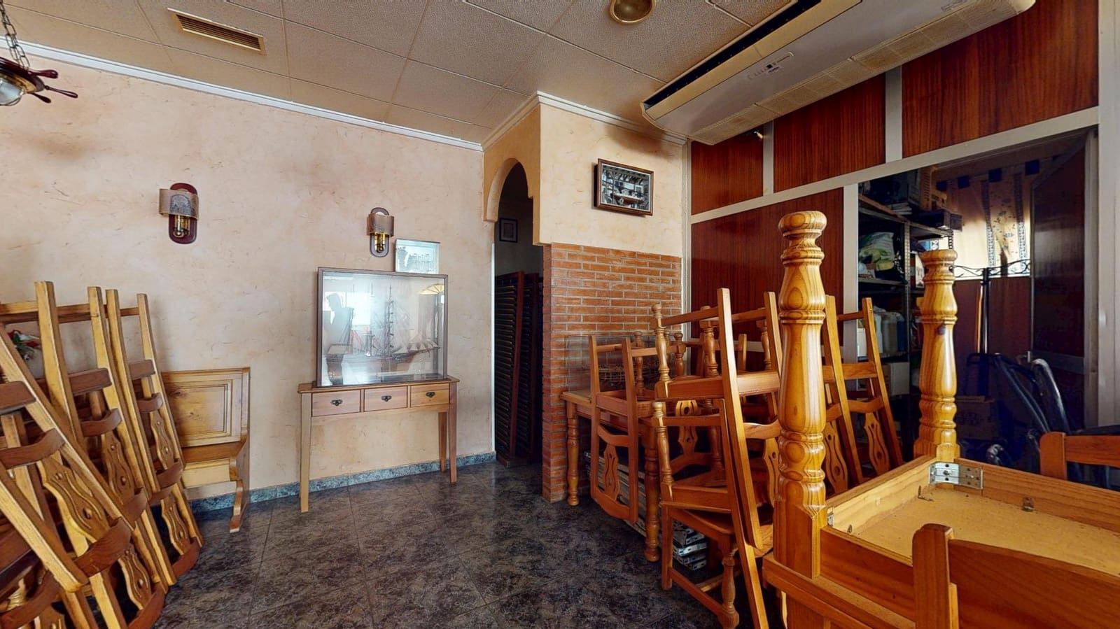 Comercial para venda em San Pedro del Pinatar - 180 000 € (Ref: 9811942)