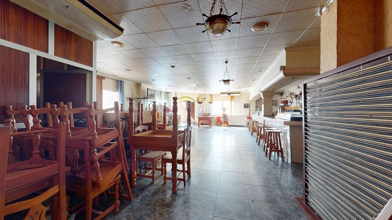 Comercial para venda em San Pedro del Pinatar - 180 000 € (Ref: 9811942)