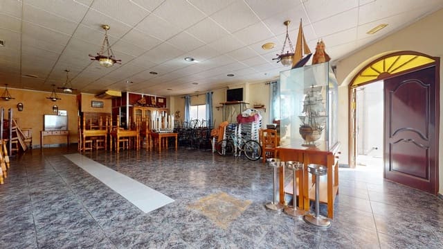 Erhverv til salg i San Pedro del Pinatar - € 180.000 (Ref: 9811942)