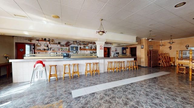 Erhverv til salg i San Pedro del Pinatar - € 180.000 (Ref: 9811942)