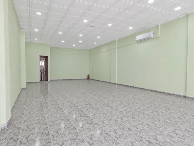 Kommersiell til salgs i Pueblo Latino, Pilar de la Horadada - € 139 900 (Ref: 9822952)
