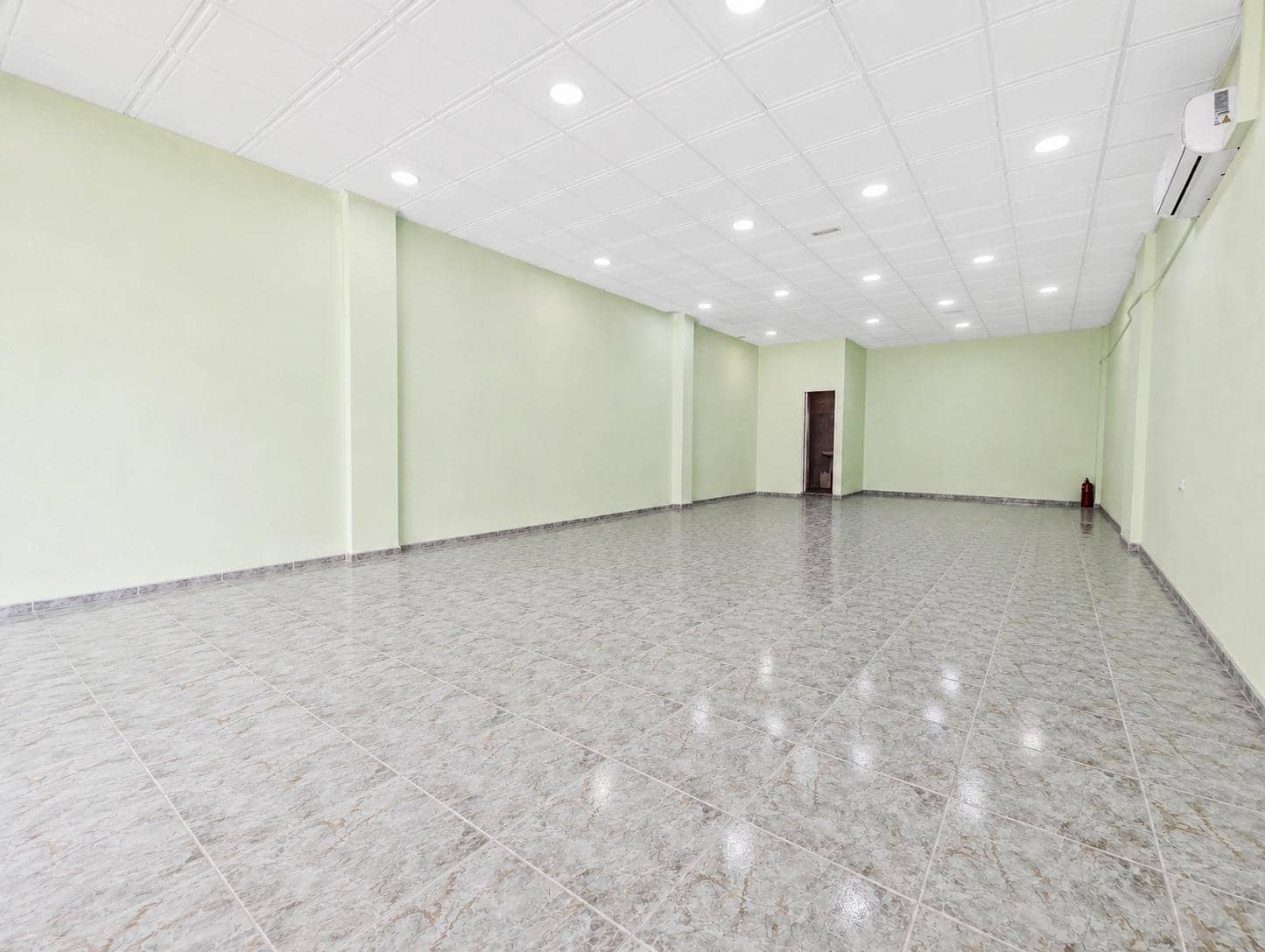 Local Comercial en Pilar de la Horadada en venta - 139.900 € (Ref: 9822952)