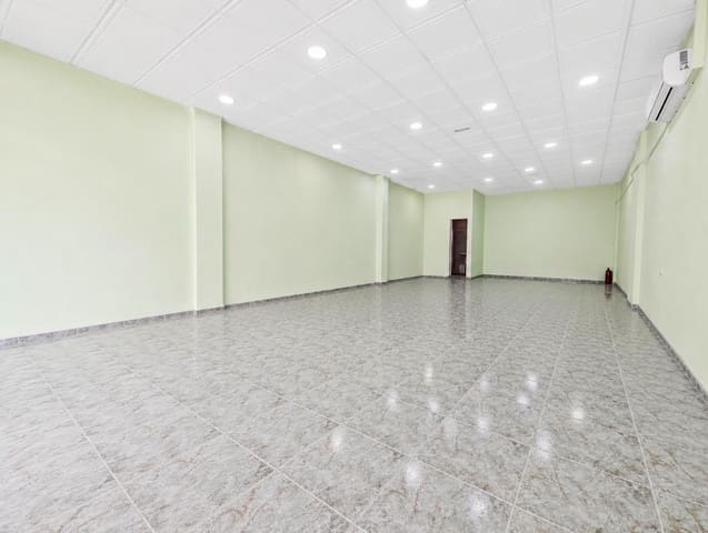 Kommersiell til salgs i Pueblo Latino, Pilar de la Horadada - € 139 900 (Ref: 9822952)