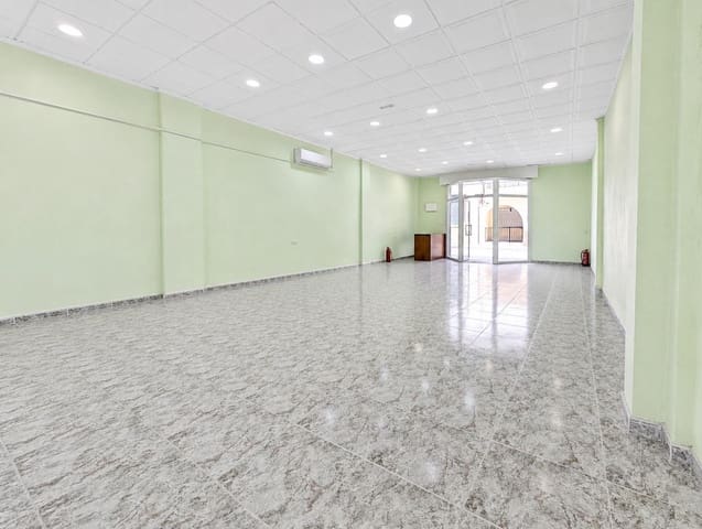 Kommersiell til salgs i Pueblo Latino, Pilar de la Horadada - € 139 900 (Ref: 9822952)